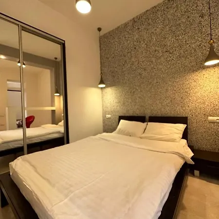 подобово в центрі міста за адресою братів рогатинців 28 * Leopoli