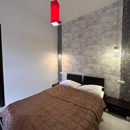 подобово в центрі міста за адресою братів рогатинців 28 Apartment *