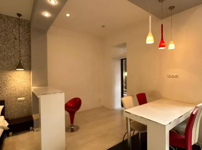 подобово в центрі міста за адресою братів рогатинців 28 Leópolis