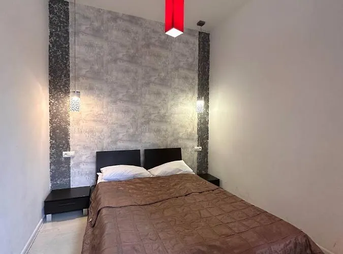 подобово в центрі міста за адресою братів рогатинців 28 Apartamento Leópolis