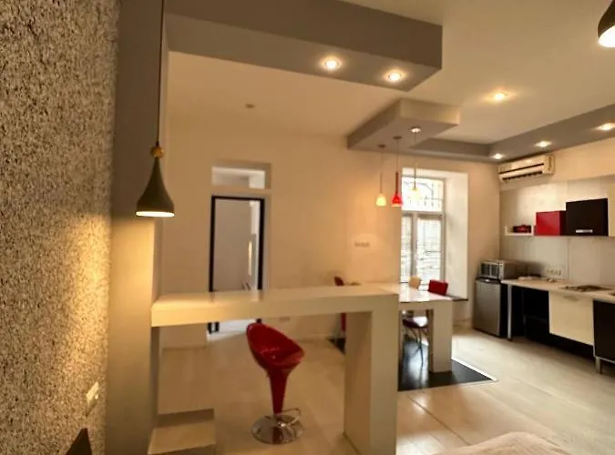 подобово в центрі міста за адресою братів рогатинців 28 Leópolis